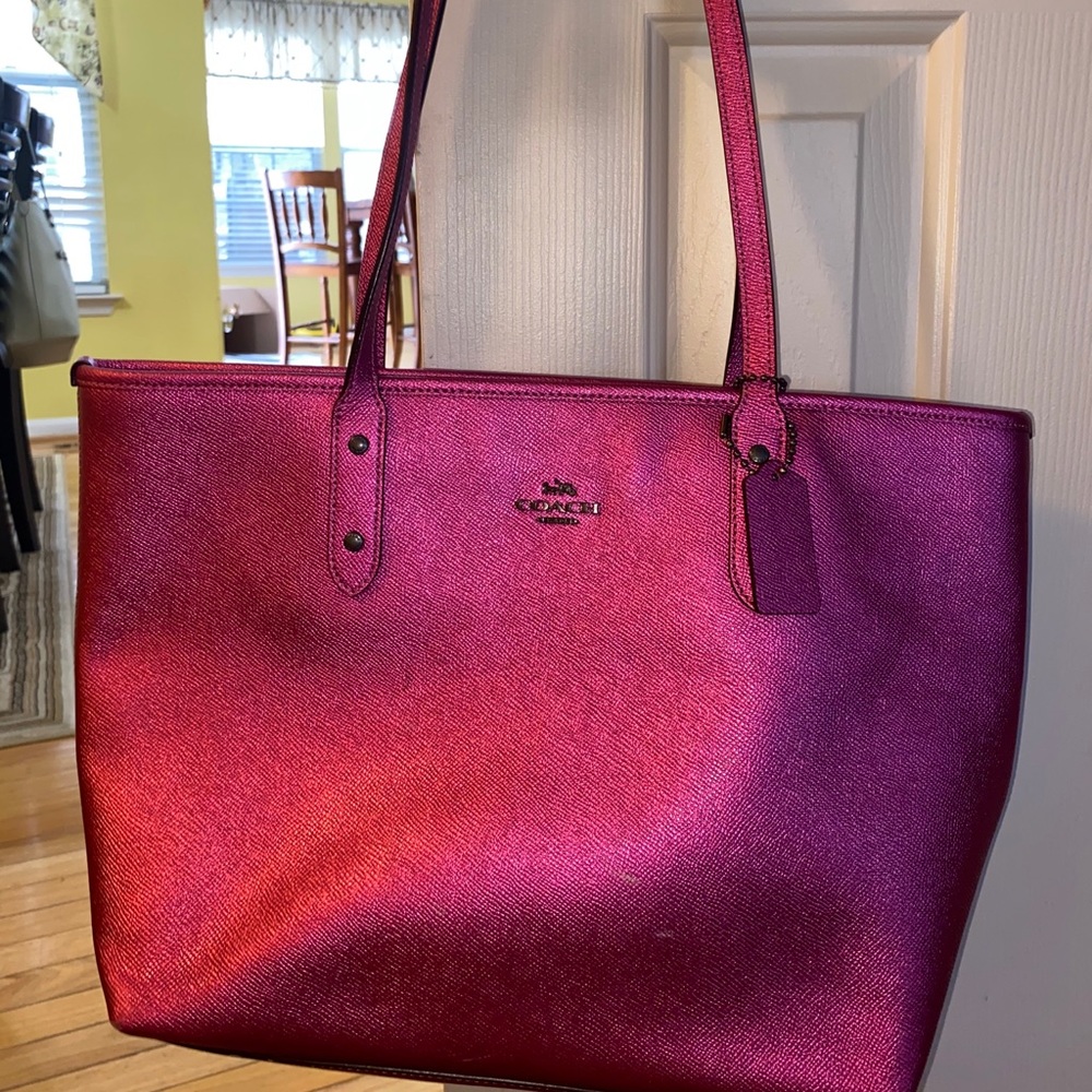 Coach Hot Pink 🔥 City Tote